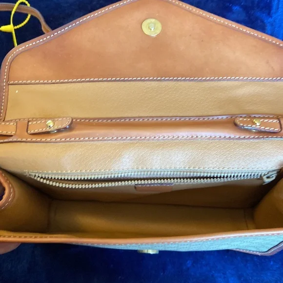 Celine Vintage Tan and Brown Crossbody Bag with snap off strap for a clutch. - Picture 5 of 9